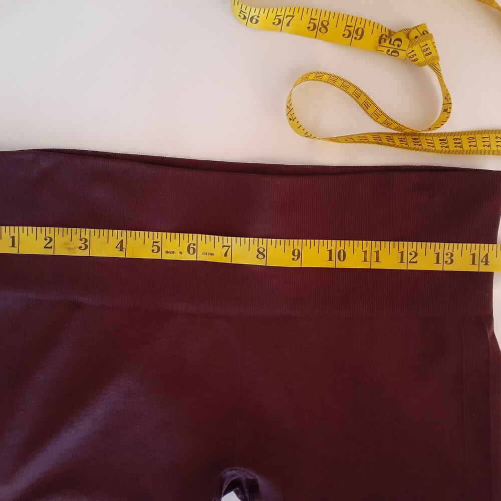 Lululemon In The Flow Crop II - Picture 10 of 14